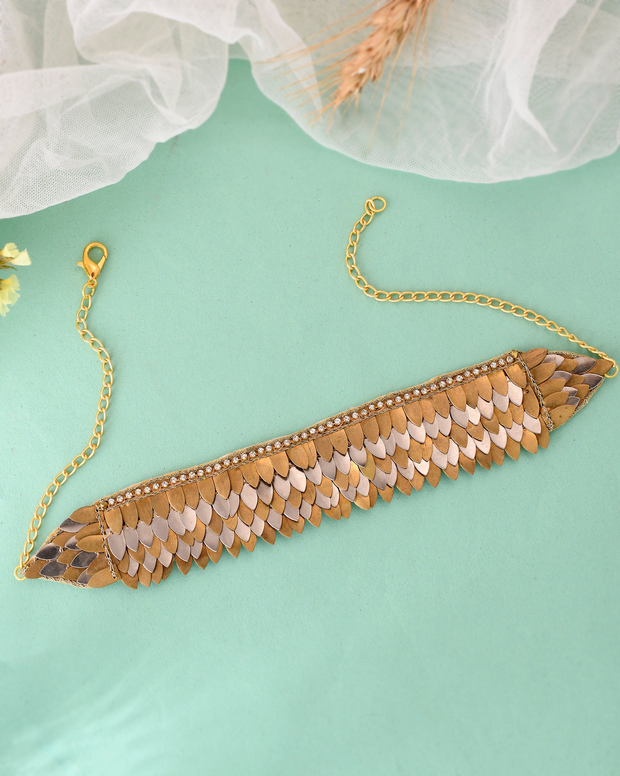 GOLD AND SILVER PETALS CHOKER